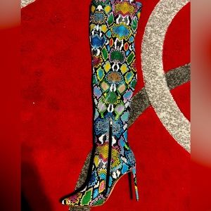 Multicolor snake skin, beautiful 4 inch knee-high boots